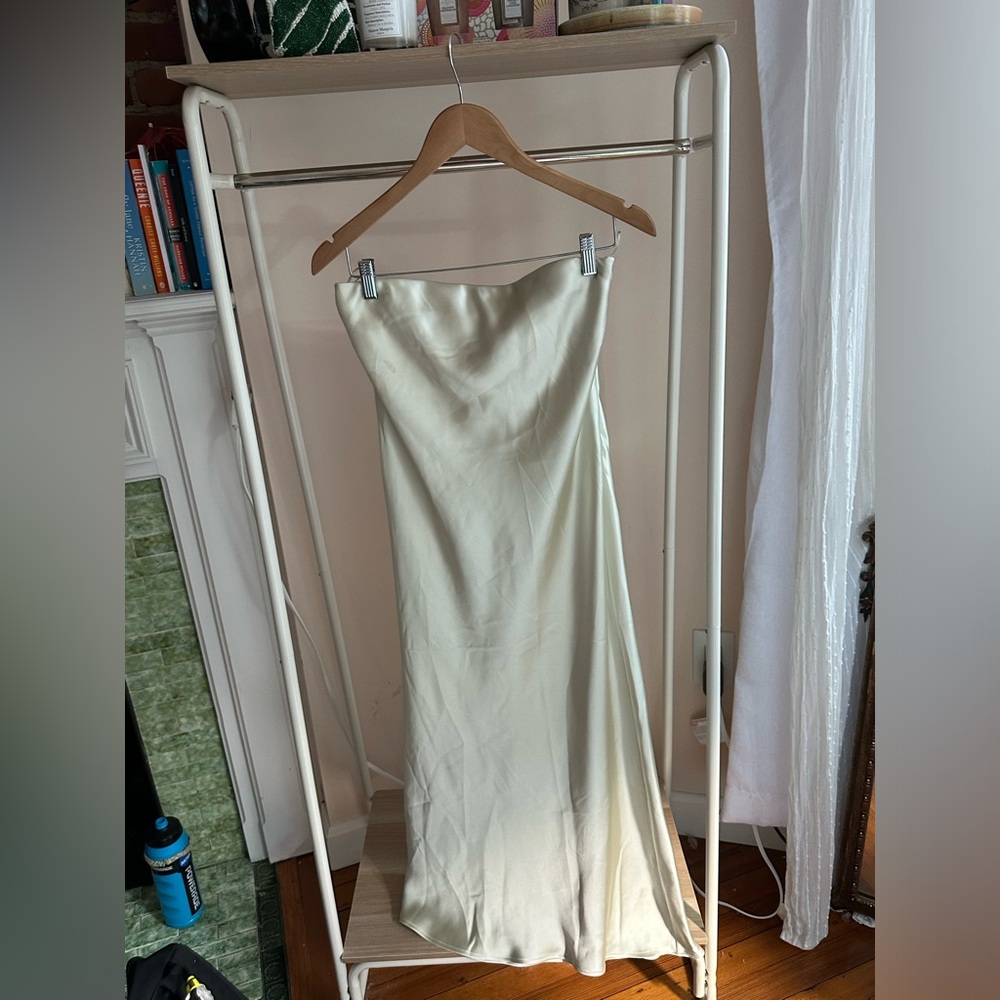 Light green sagin zara dress strapless NWT
